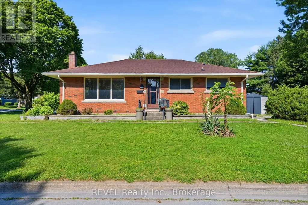 6427 Burdette Drive, Niagara Falls (Morrison)